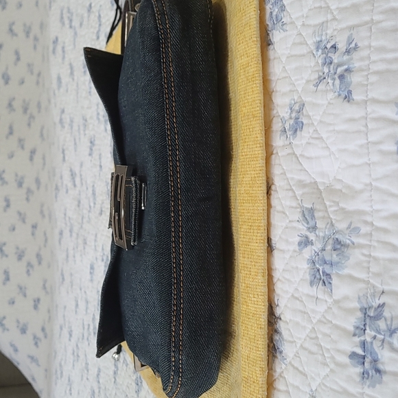 Sold Fendi denim baguette shoulder bag - Picture 11 of 14